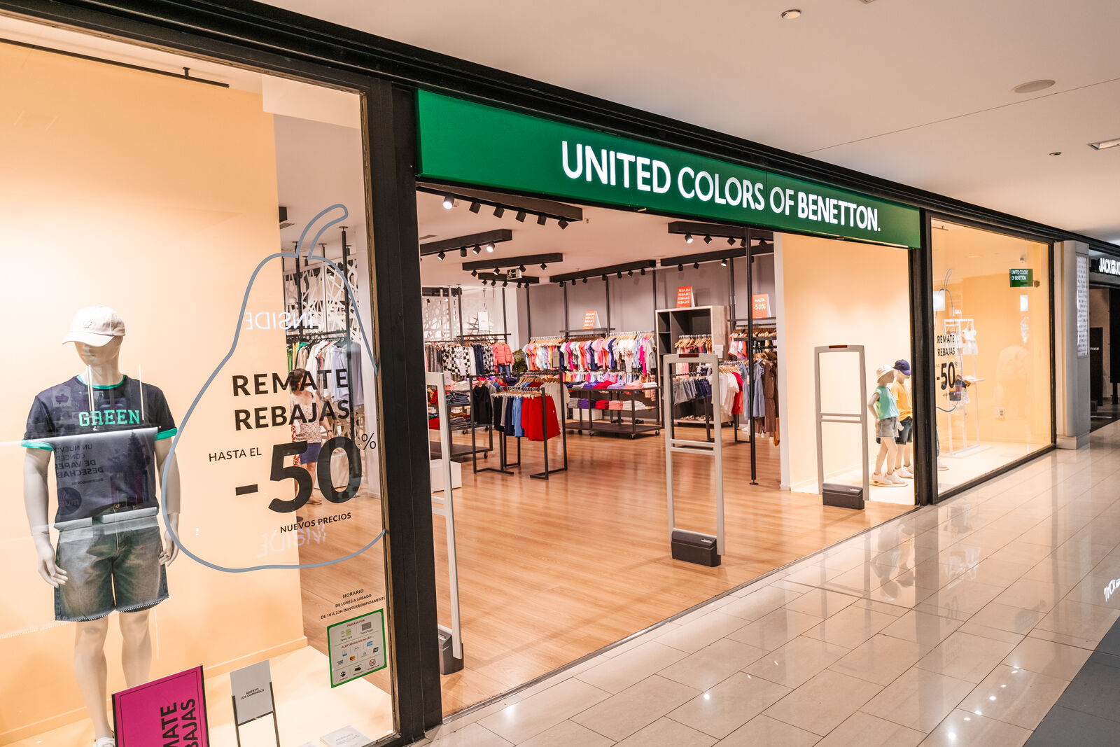 United Colors of Benetton store front